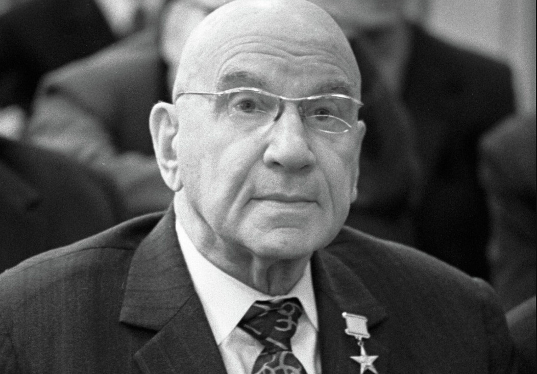 Как за одну минуту избавиться от боли в спине: советы врачей