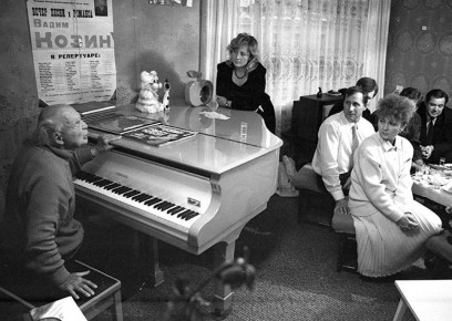 Воспевший Магадан известный музыкант Вадим Козин родился 123 года назад