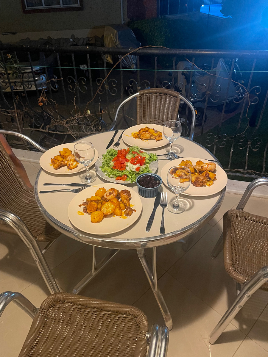 Турецкие оливки и черри: Путешествие вкусов