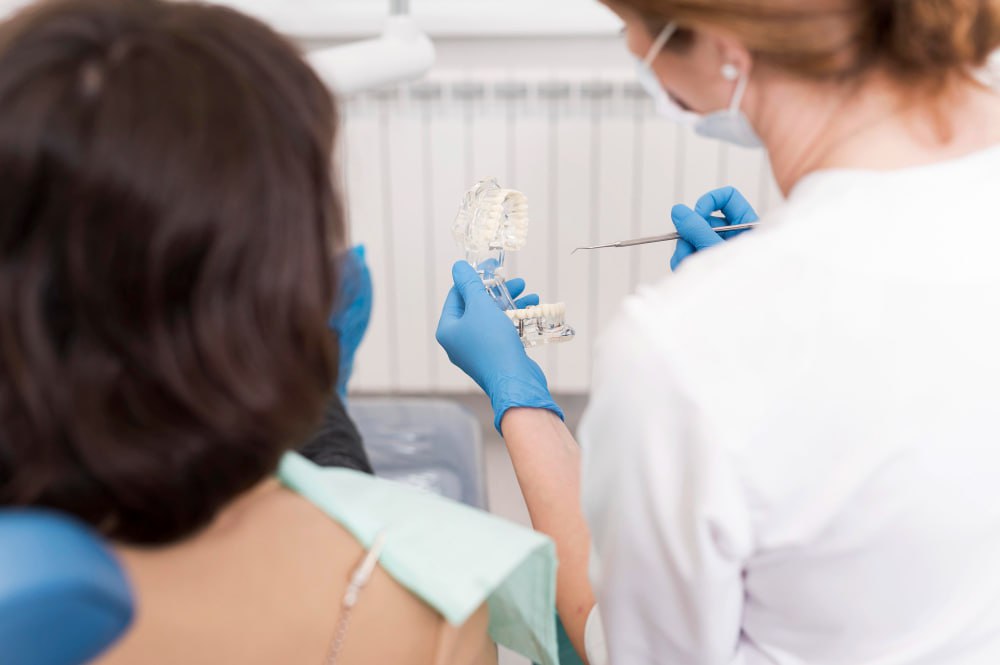 На Колыме дети-инвалиды получат компенсацию за расходы на зубное протезирование