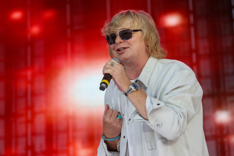 Закон о русификации вывесок: кто выиграет, а кто потеряет в музыкальной индустрии?