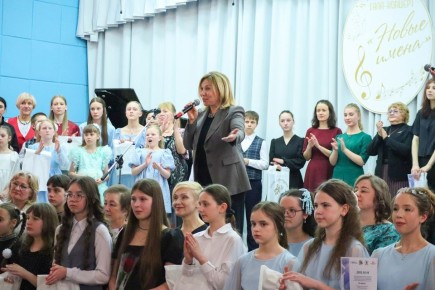 В Магадане на Гала-концерте «Новые имена» определили победителей региональных конкурсов «Юные дарования»