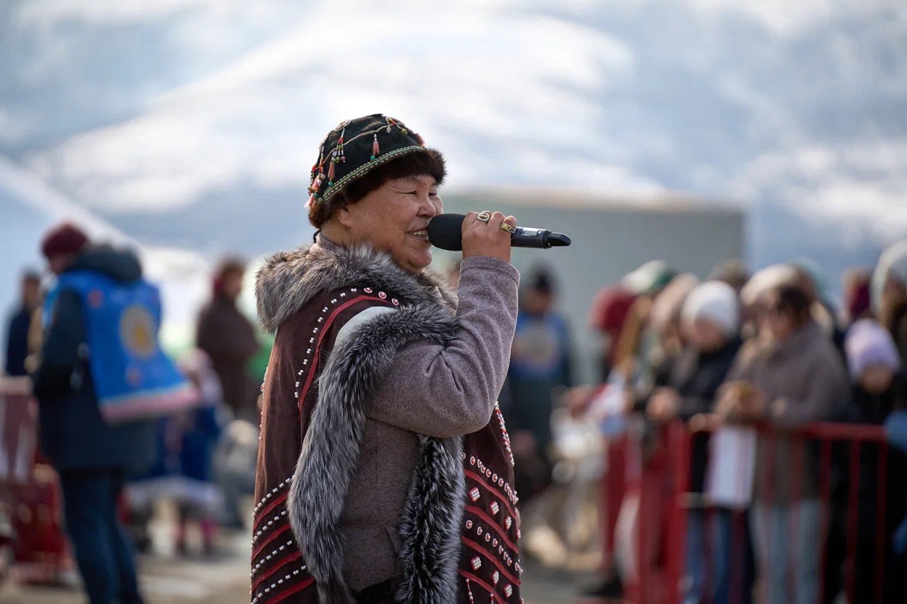 Яркий этнофестиваль «Дзялбу» прошел в Магадане Яркий этнофестиваль «Дзялбу» прошел в Магадане