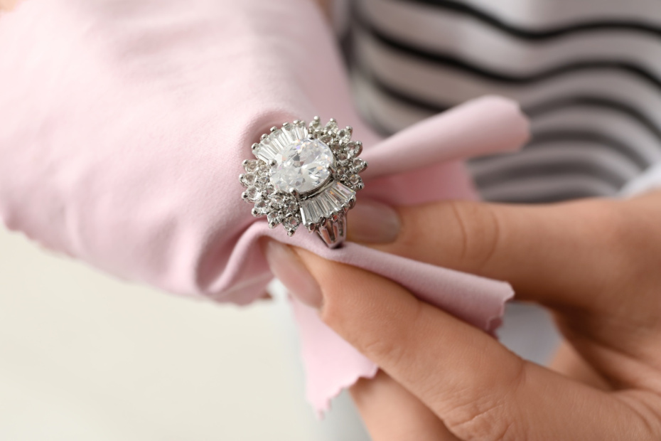 Эффективные способы очистки серебра в домашних условиях