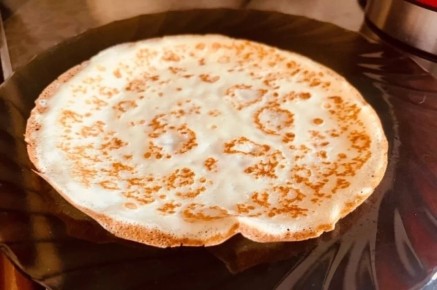 Петербуржцы раскрыли секреты вкусных начинок для блинов на Масленицу