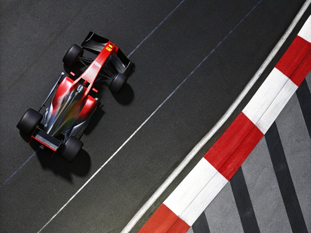 Audi F1 выступила против необычных решений в моторах 2026, Cadillac и Alpine показали новинки на трассе