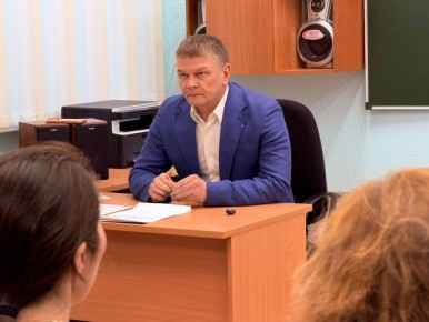 Сергей Смирнов встретился с жителями Нагаево: итоги благоустройства и «болевые точки» микрорайона