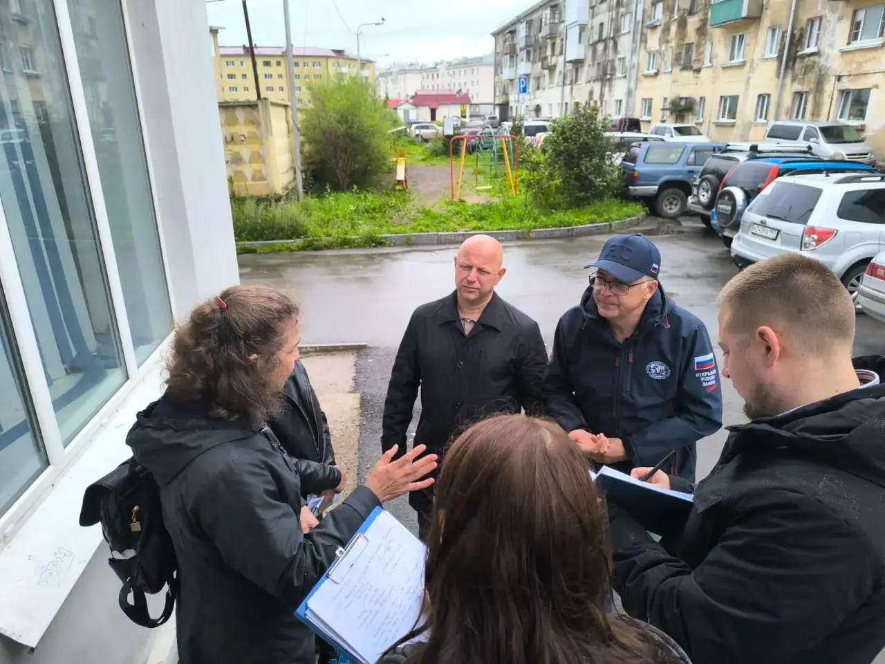 Павел Безменов: Работы по благоустройству в округе не ограничиваются программой наказов избирателей