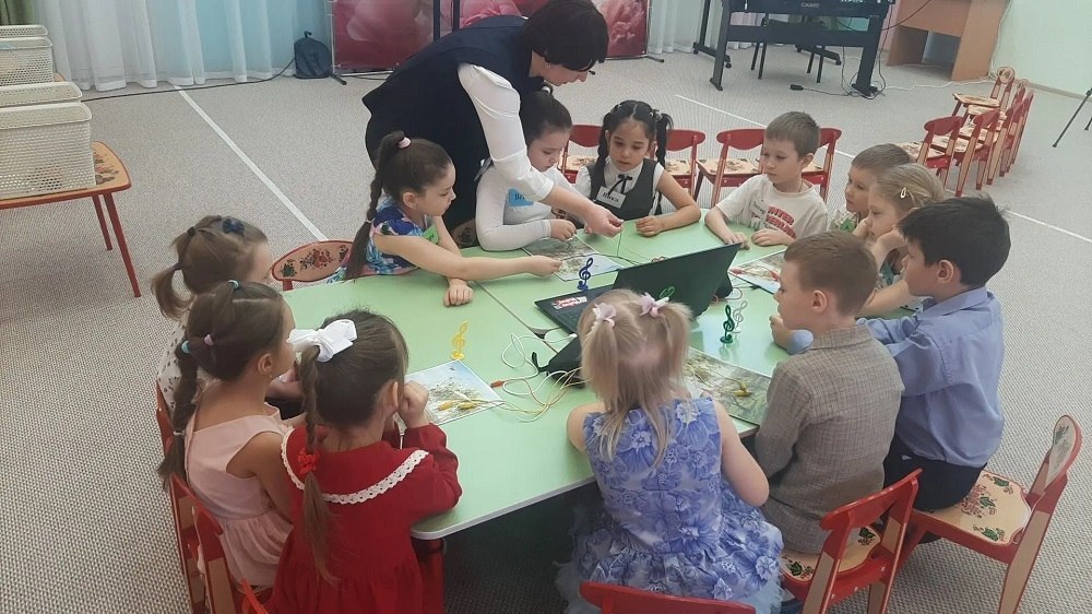 В Магадане стартовали региональные этапы Всероссийских конкурсов «Учитель года России – 2026» и «Воспитатель года России – 2026» В Магадане стартовали региональные этапы Всероссийских конкурсов «Учитель года России – 2026» и «Воспитатель года России – 2026»