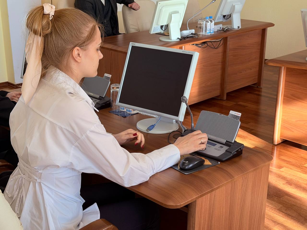 Первый заместитель председателя Магаданской городской Думы Петр Бурмистров провёл встречу со студентами в преддверии Дня дублёра Первый заместитель председателя Магаданской городской Думы Петр Бурмистров провёл встречу со студентами в преддверии Дня дублёра