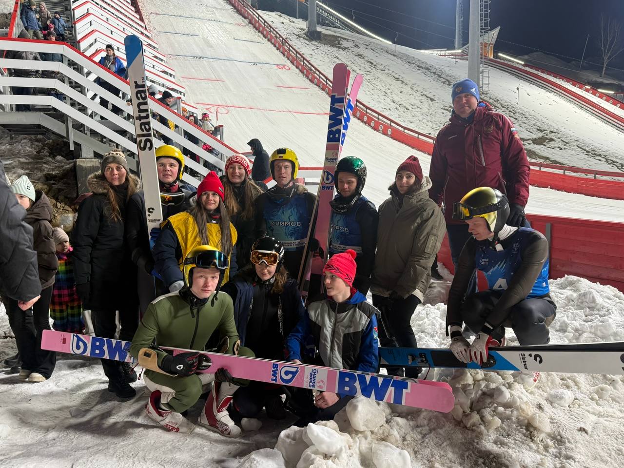 В Магадане после реконструкции открыли всесезонный трамплинный комплекс «Полёт» В Магадане после реконструкции открыли всесезонный трамплинный комплекс «Полёт»