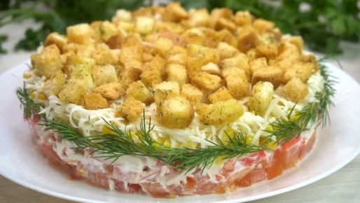 Салат «Коррида»: новый взгляд на привычные ингредиенты для новогоднего стола