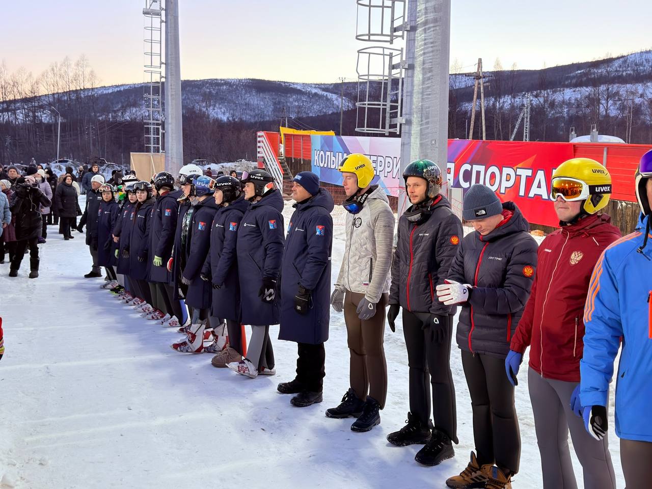 В Магадане после реконструкции открыли всесезонный трамплинный комплекс «Полёт» В Магадане после реконструкции открыли всесезонный трамплинный комплекс «Полёт»