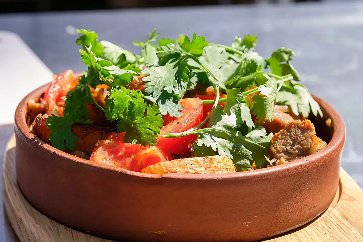 Оджахури: Грузинское жаркое, которое завоюет ваше сердце