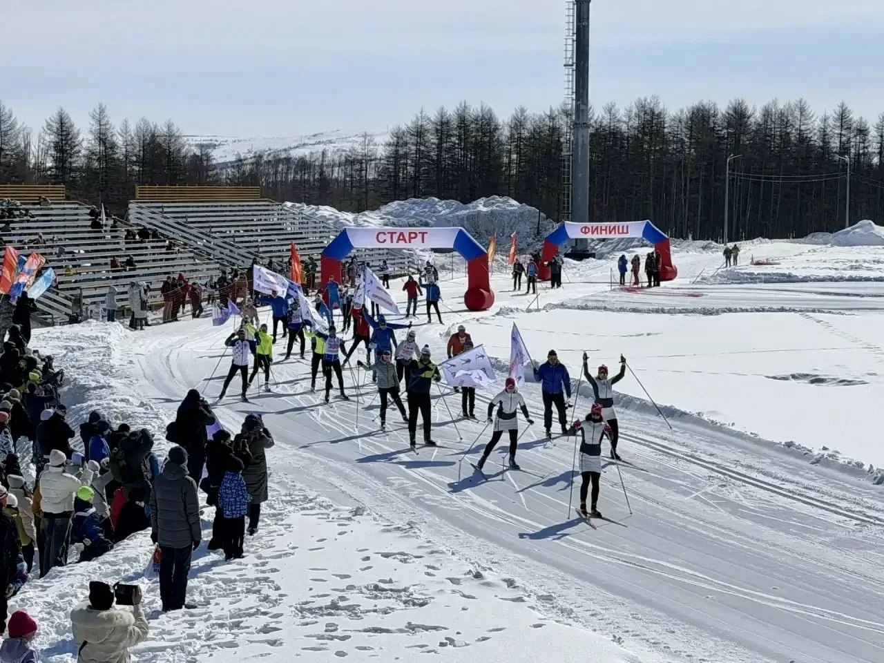 В Магадане торжественно открыли всесезонный лыжный стадион имени Елены Вяльбе Масштабный спортивный объект запустили на Фестивале зимних видов спорта, который завершается XXXVI массовой гонкой «Лыжня Вяльбе» В Магадане торжественно открыли всесезонный лыжный стадион имени Елены Вяльбе Масштабный спортивный объект запустили на Фестивале зимних видов спорта, который завершается XXXVI массовой гонкой «Лыжня Вяльбе»