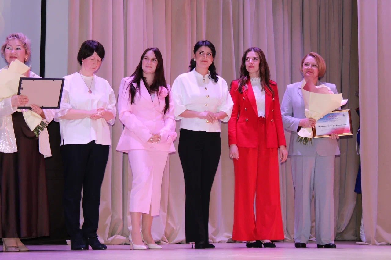 Победителей регионального этапа Всероссийского конкурса «Педагог года - 2026» определили в Магадане Победителей регионального этапа Всероссийского конкурса «Педагог года - 2026» определили в Магадане