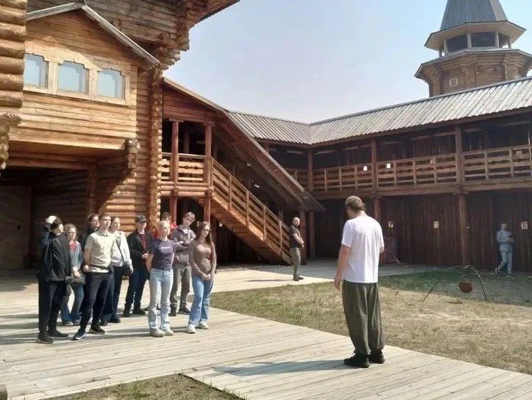 Магаданские школьники посетили космодром Восточный Магаданские школьники посетили космодром Восточный