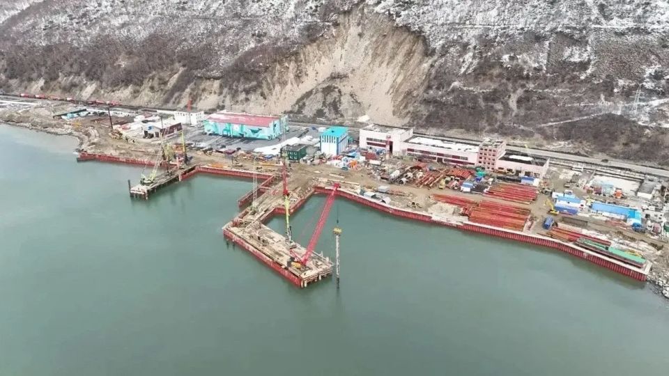 Специалисты рассказали о положении дел на стройплощадке Морского туристического центра в Магадане Специалисты рассказали о положении дел на стройплощадке Морского туристического центра в Магадане
