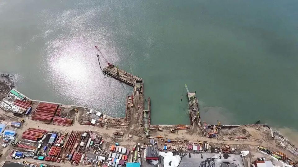 В Магадане активно идет строительство Морского туристического центра В Магадане активно идет строительство Морского туристического центра