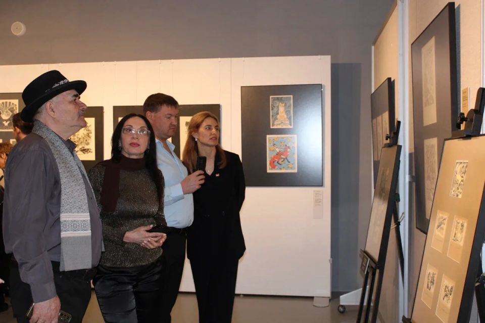 Уникальная выставка книжной графики открыта в краеведческом музее Магадана Уникальная выставка книжной графики открыта в краеведческом музее Магадана