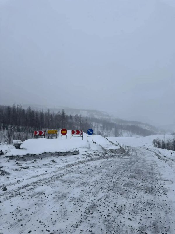 На Колыме продолжаются строительство моста через р. Авенирыч и ремонт проспекта Карла Маркса в Магадане