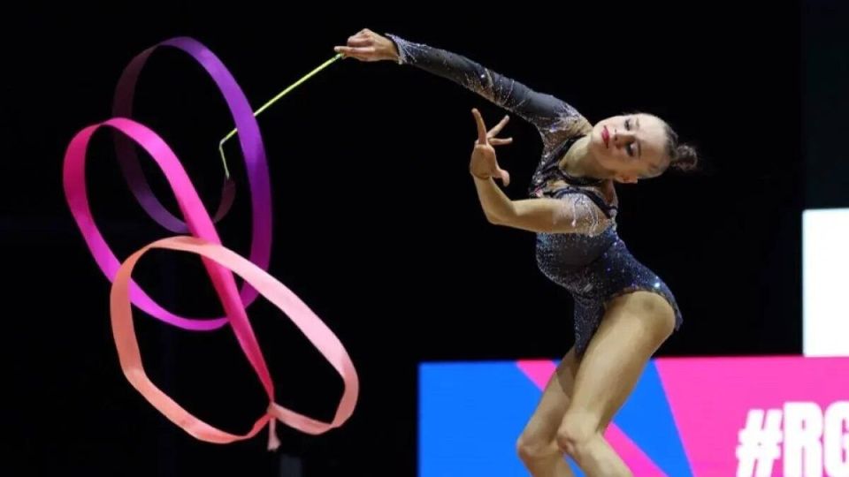 Россиянки завоевали медали на чемпионате Европы по художественной гимнастике Россиянки завоевали медали на чемпионате Европы по художественной гимнастике