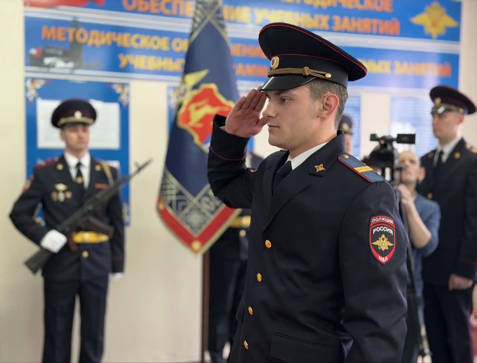Слушатели Центра профессиональной подготовки УМВД России по Магаданской области приняли Присягу Слушатели Центра профессиональной подготовки УМВД России по Магаданской области приняли Присягу