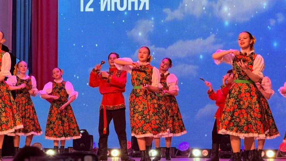 Депутаты Магаданской городской Думы приняли участие в праздничном концерте, посвящённом Дню России Депутаты Магаданской городской Думы приняли участие в праздничном концерте, посвящённом Дню России