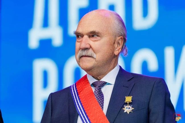 Сергей Носов: Государственные награды, благодарственные письма Президента РФ и почетные звания вручил людям, которые своим трудом внесли вклад в социально-экономическое развитие Магаданской области Сергей Носов: Государственные награды, благодарственные письма Президента РФ и почетные звания вручил людям, которые своим трудом внесли вклад в социально-экономическое развитие Магаданской области