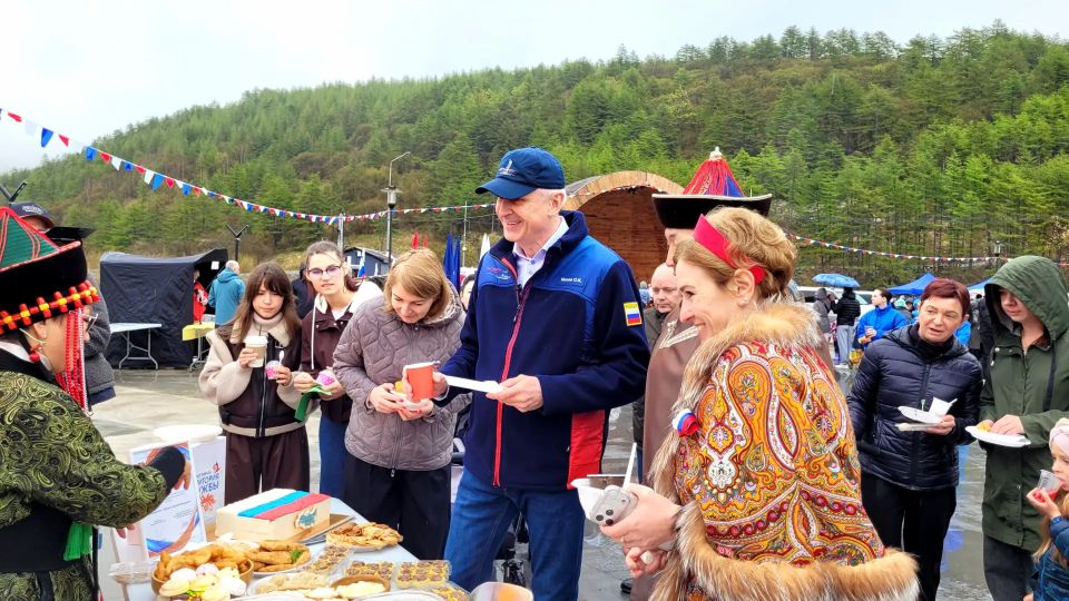 В День России этнопарк «Дюкча» стал площадкой для ежегодного регионального межнационального фестиваля «Территория дружбы» В День России этнопарк «Дюкча» стал площадкой для ежегодного регионального межнационального фестиваля «Территория дружбы»