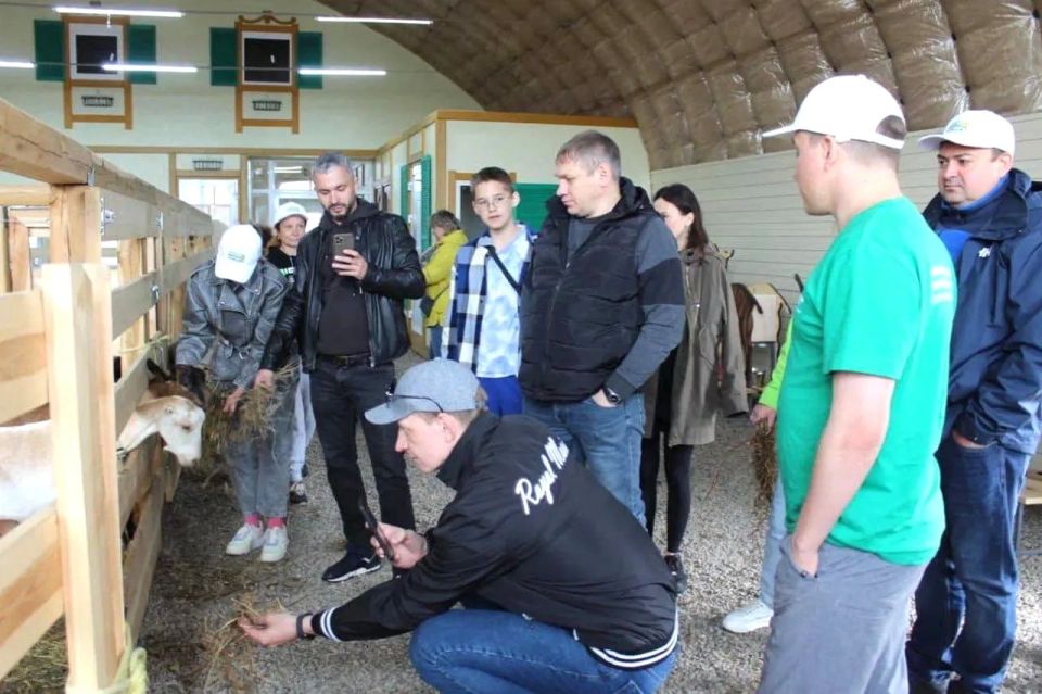 Государственный фонд «Защитники Отечества» совместно с Минсельхозом России и Россельхозбанком помогает ветеранам СВО и членам их семей получить новую профессию и открыть собственное дело в агропромышленном комплексе Государственный фонд «Защитники Отечества» совместно с Минсельхозом России и Россельхозбанком помогает ветеранам СВО и членам их семей получить новую профессию и открыть собственное дело в агропромышленном комплексе