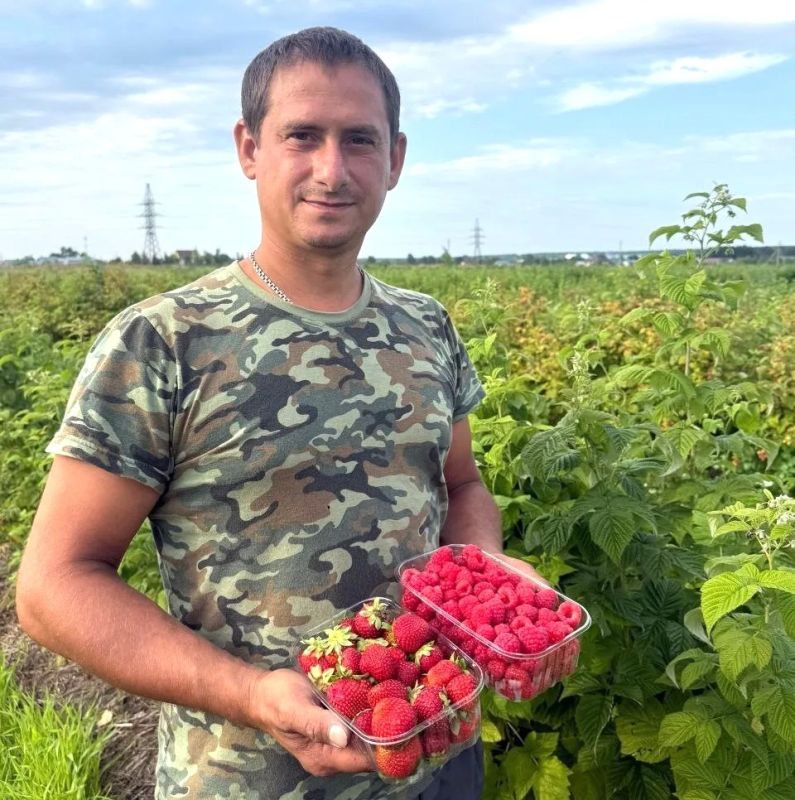 Государственный фонд «Защитники Отечества» совместно с Минсельхозом России и Россельхозбанком помогает ветеранам СВО и членам их семей получить новую профессию и открыть собственное дело в агропромышленном комплексе Государственный фонд «Защитники Отечества» совместно с Минсельхозом России и Россельхозбанком помогает ветеранам СВО и членам их семей получить новую профессию и открыть собственное дело в агропромышленном комплексе