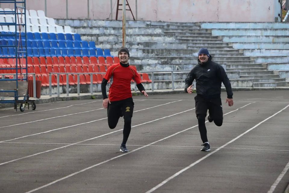 На городском стадионе Магадана прошли соревнования по легкой атлетике среди сотрудников Главного управления МЧС России по Магаданской области На городском стадионе Магадана прошли соревнования по легкой атлетике среди сотрудников Главного управления МЧС России по Магаданской области