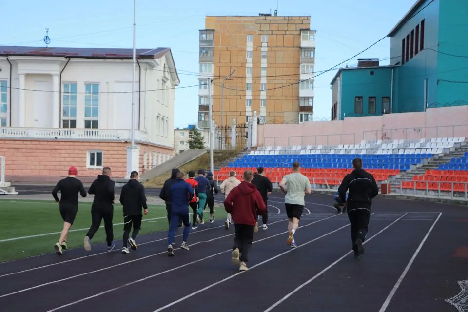 На городском стадионе Магадана прошли соревнования по легкой атлетике среди сотрудников Главного управления МЧС России по Магаданской области На городском стадионе Магадана прошли соревнования по легкой атлетике среди сотрудников Главного управления МЧС России по Магаданской области