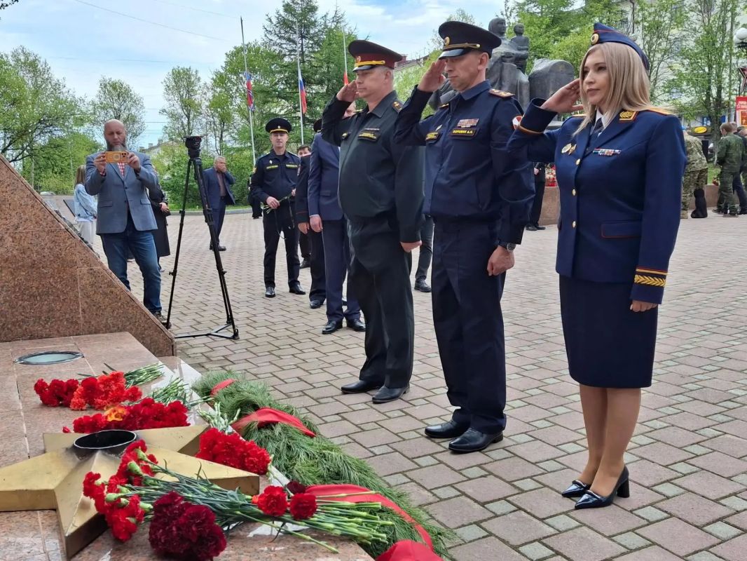 Руководитель следственного управления приняла участие в церемонии, посвященной Дню памяти и скорби Руководитель следственного управления приняла участие в церемонии, посвященной Дню памяти и скорби