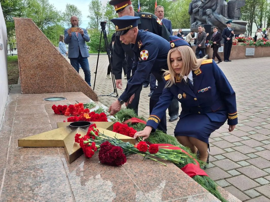 Руководитель следственного управления приняла участие в церемонии, посвященной Дню памяти и скорби Руководитель следственного управления приняла участие в церемонии, посвященной Дню памяти и скорби