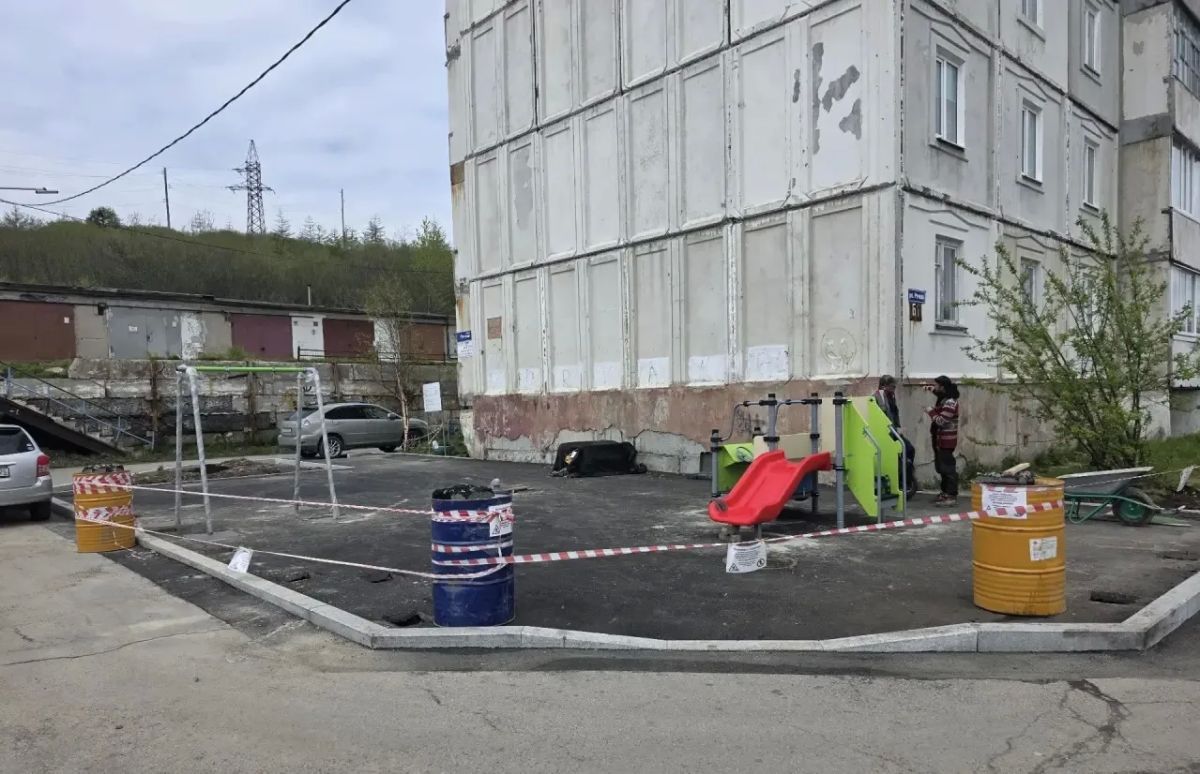 5 дворов Колымской столицы будут благоустроены в 2026 году в рамках программы «Дальневосточные дворы» 5 дворов Колымской столицы будут благоустроены в 2026 году в рамках программы «Дальневосточные дворы»