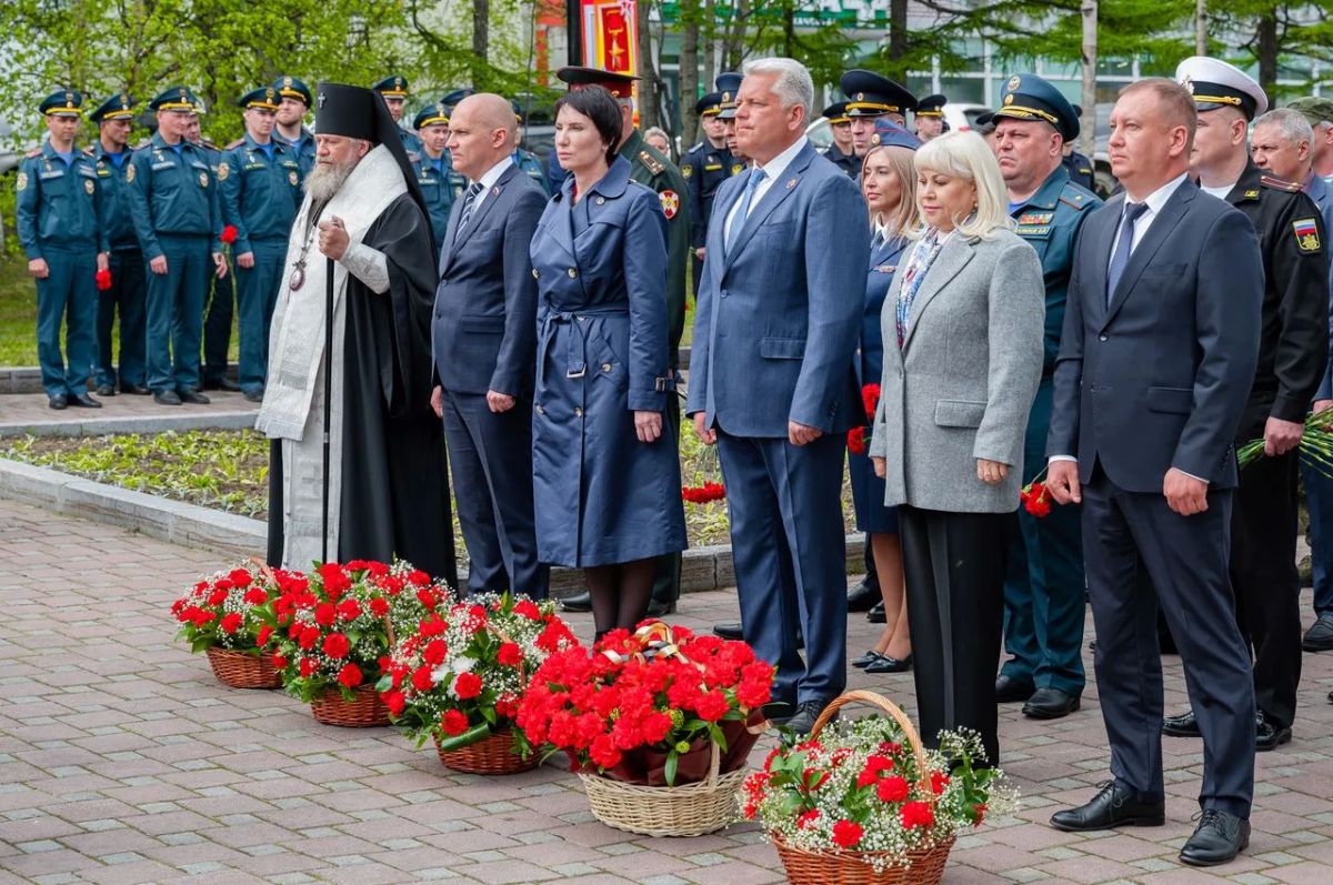 Память Героев Великой Отечественной войны почтили в Магадане Память Героев Великой Отечественной войны почтили в Магадане