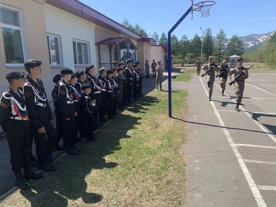 Традиции наставничества сохраняют юные патриоты из магаданского центра «Подвиг» Традиции наставничества сохраняют юные патриоты из магаданского центра «Подвиг»