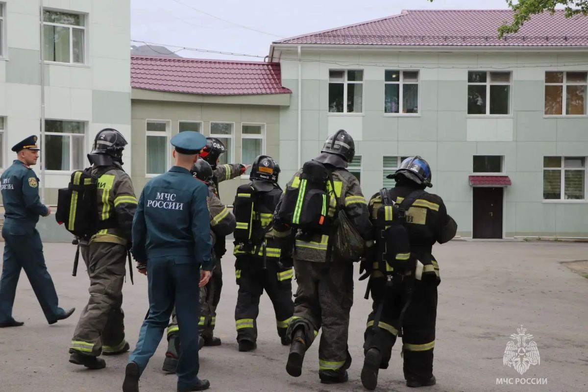 Обеспечение безопасности детей во время летнего отдыха – первостепенная задача МЧС России Обеспечение безопасности детей во время летнего отдыха – первостепенная задача МЧС России