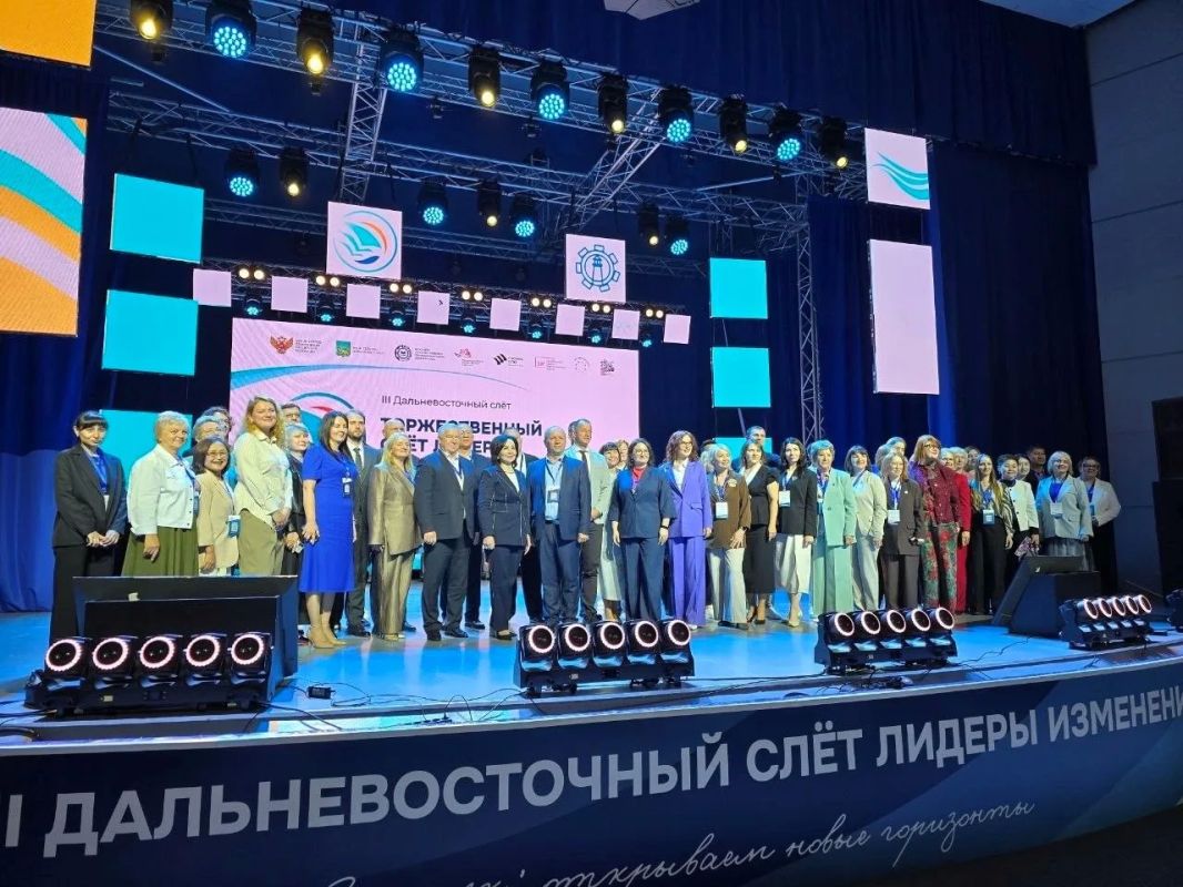 С 15 по 19 июня делегация Магаданской области представила регион на III Дальневосточном слёте «Лидеры изменений СПО» во Владивостоке С 15 по 19 июня делегация Магаданской области представила регион на III Дальневосточном слёте «Лидеры изменений СПО» во Владивостоке