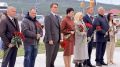 В день 97-й годовщины основания Магадана депутаты городской Думы возложили цветы к монументу «Магадан — город трудовой доблести» и скульптурной композиции «Пионерам освоения Колымы и Чукотки»