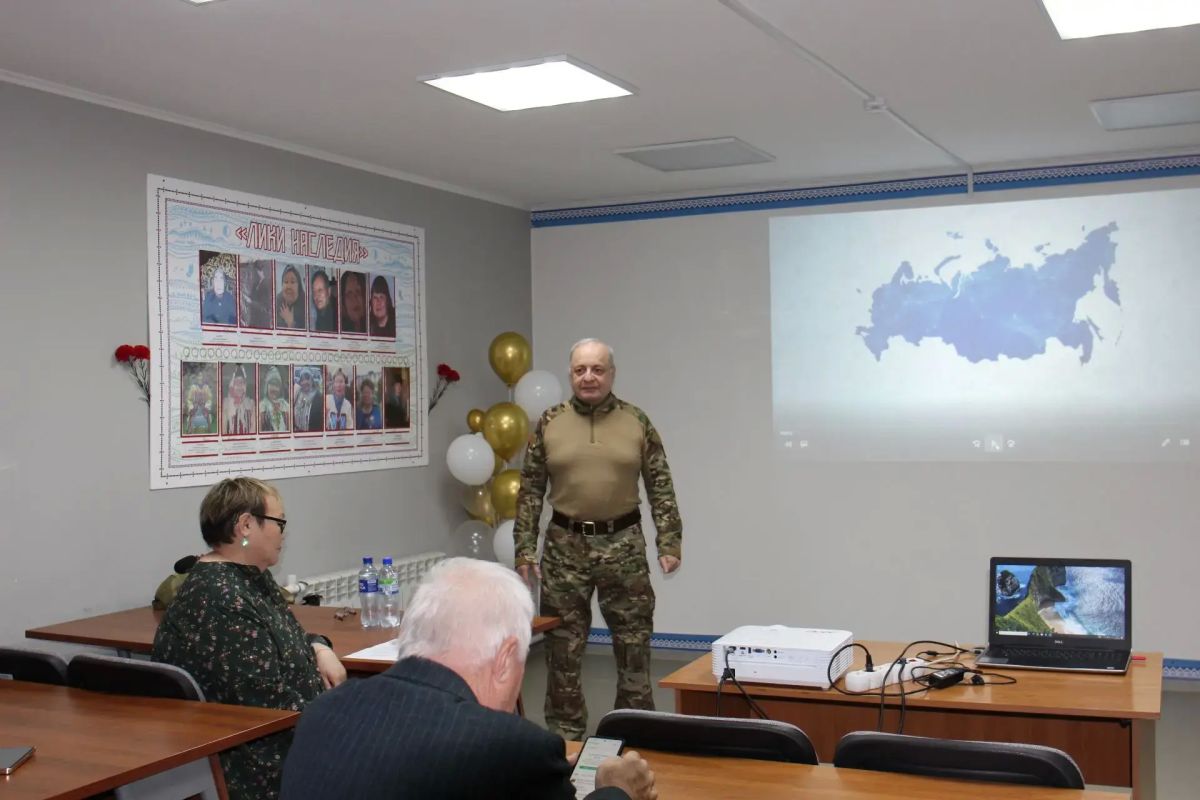 В Ольском краеведческом музее состоялся показ документального фильма «Многонациональная Россия — страна героев В Ольском краеведческом музее состоялся показ документального фильма «Многонациональная Россия — страна героев