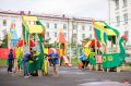 Заместитель Председателя Магаданской областной Думы, региональный координатор проекта «Крепкая семья» партии «Единая Россия» Виктория Голубева вместе с активистами «Молодой гвардии Единой России» организовала уборку детской...
