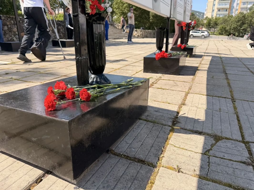 «Белые ангелы»: в Магадане почтили память детей — жертв войны в Донбассе «Белые ангелы»: в Магадане почтили память детей — жертв войны в Донбассе
