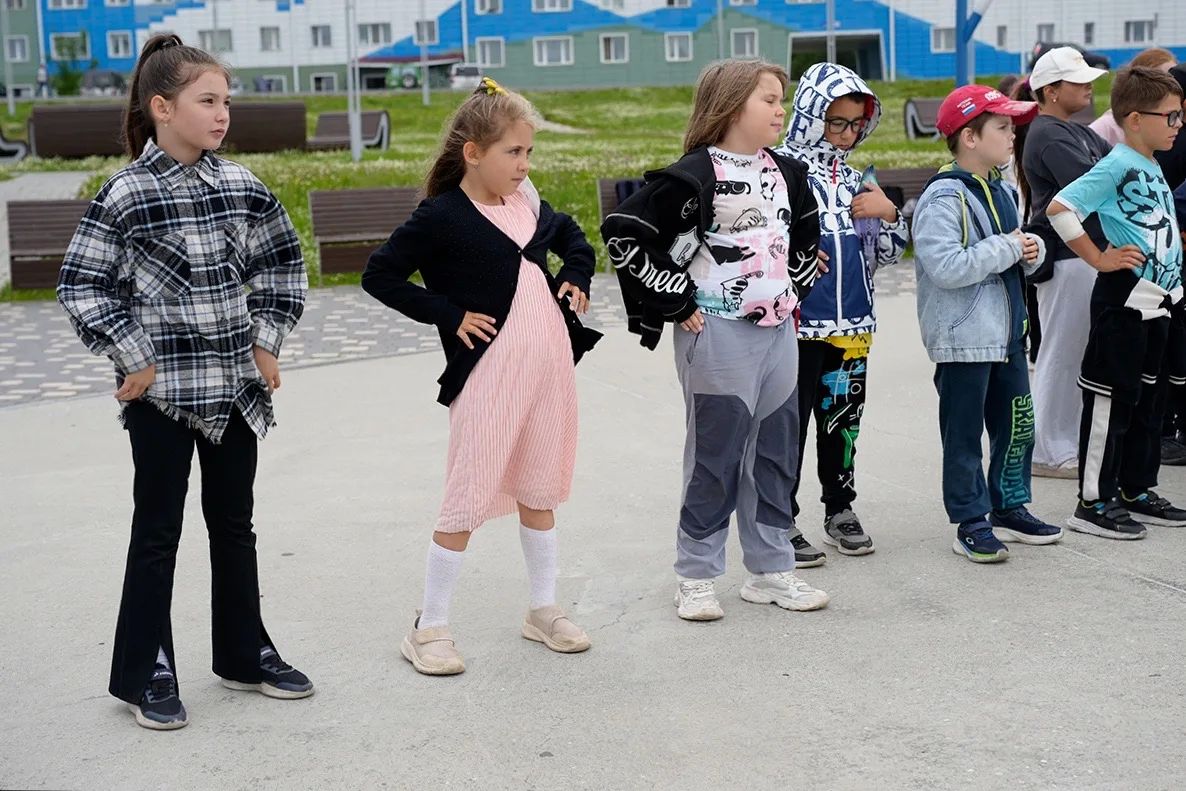 В Магадане полицейские присоединились к акции МВД России «Зарядка со стражем порядка» В Магадане полицейские присоединились к акции МВД России «Зарядка со стражем порядка»