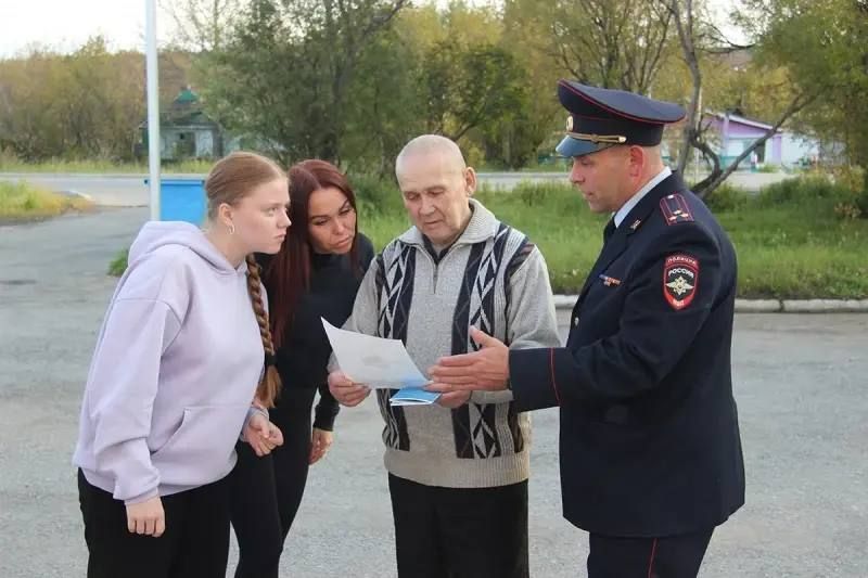 В УМВД России по Магаданской области проводили на заслуженный отдых заместителя начальника полиции Максима Хаперского В УМВД России по Магаданской области проводили на заслуженный отдых заместителя начальника полиции Максима Хаперского