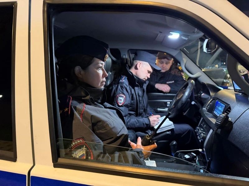 С 1 августа детское время до 22.00: полицейские Колымы выявили 17 фактов нахождения несовершеннолетних на улице в ночное время без сопровождения взрослых С 1 августа детское время до 22.00: полицейские Колымы выявили 17 фактов нахождения несовершеннолетних на улице в ночное время без сопровождения взрослых