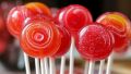 Вкус детства: как легко сделать леденцы на палочке в домашних условиях