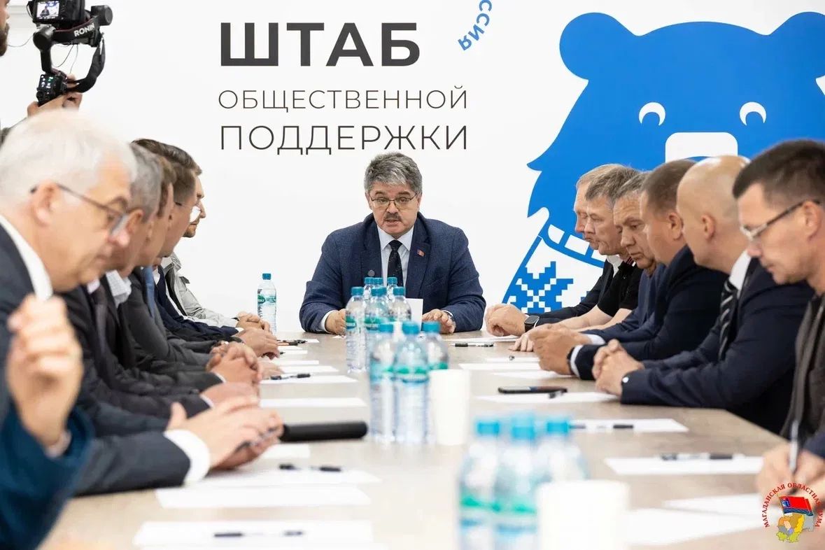 Вместе с депутатами областной и городской Дум, коллегами по партии «Единая Россия», провели совместное совещание, на котором обсудили предложения в Народную программу партии, исполнение наказов по благоустройству и планы...